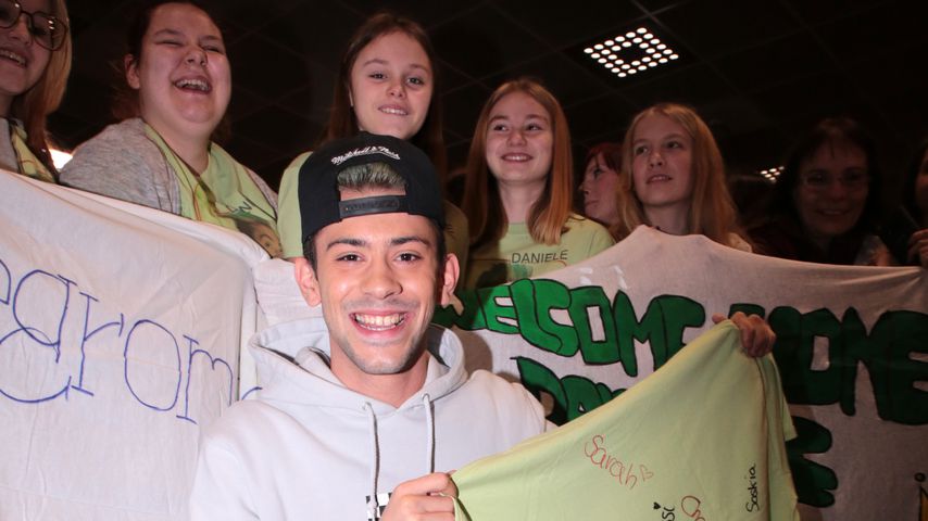 Mega-Hype bei Ankunft: Daniele hat die krassesten Fans!