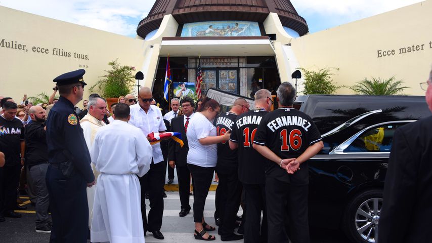 Ein Bild der Trauerfeier von Jose Fernandez
