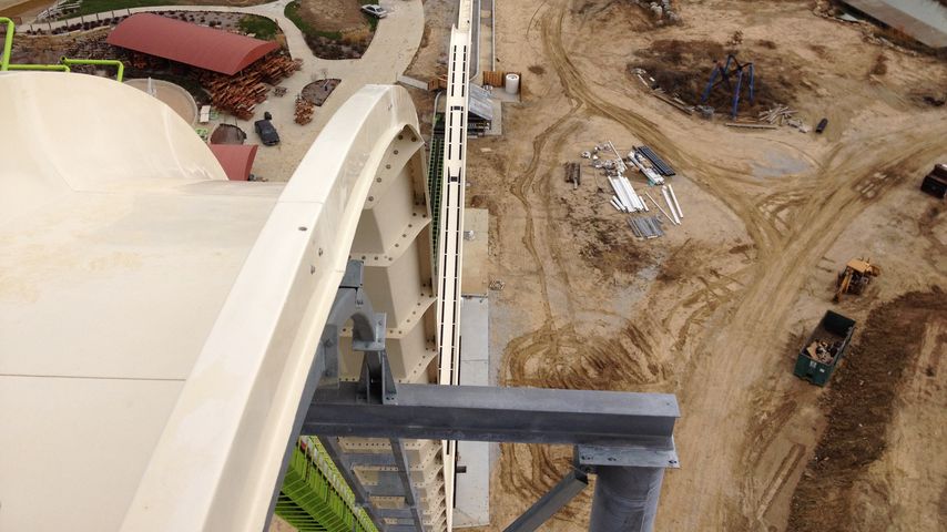 Die "Verrückt"-Wasserrutsche in Kansas City, USA, während der Bauarbeiten