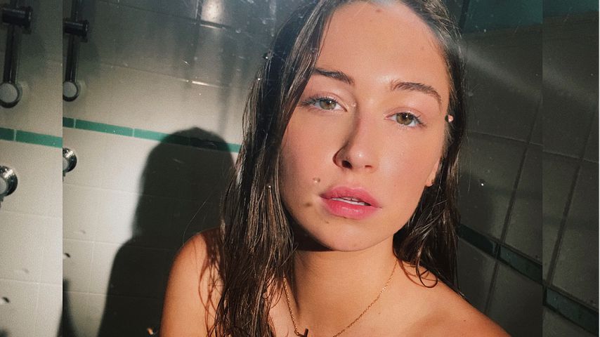 Elsie Hewitt, Model