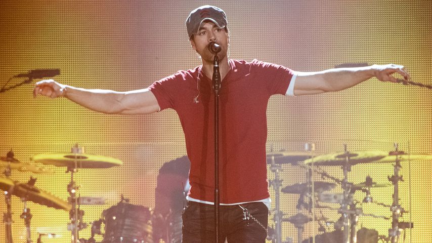 Enrique Iglesias bei einem Konzert 2015 in Rosemont