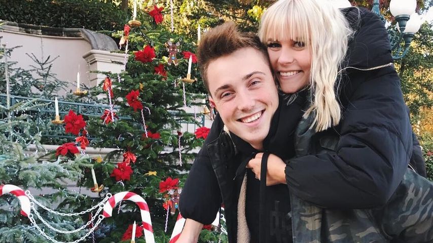 Eugen Kazakov und Dagi Bee im Disneyland Paris