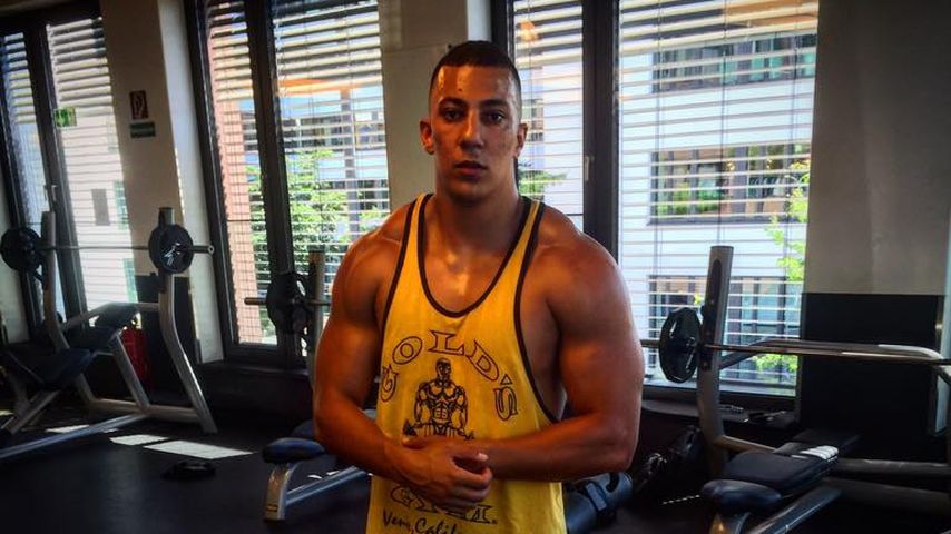 Farid Bang im Fitnessstudio