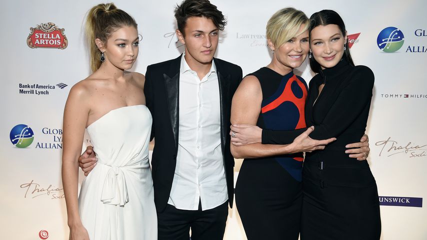 Gigi, Anwar, Yolanda und Bella Hadid bei der "Global Lyme Alliance" in New York 2015