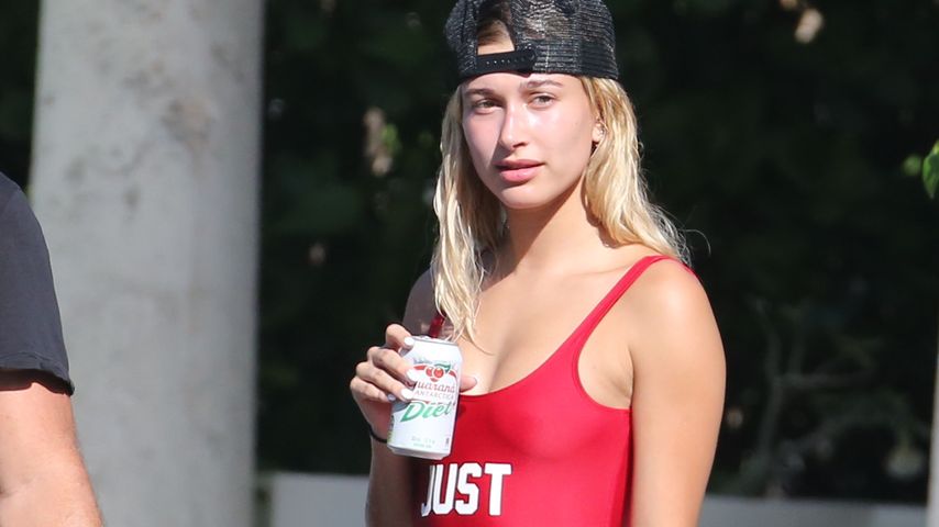 Hailey Baldwin in Miami