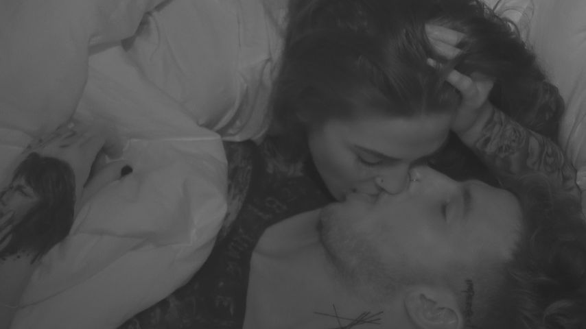Jan und Elena gehen endlich ran: 1. Sex bei "Love Island"!