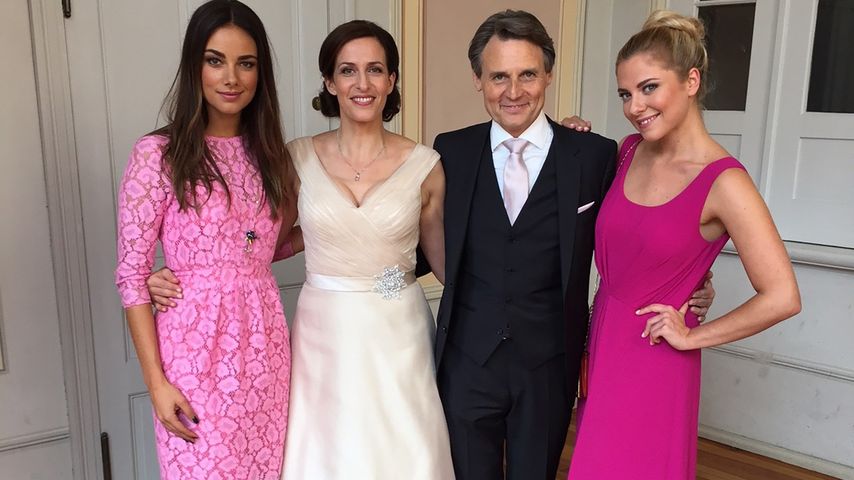 Jasmin (Janina Uhse), Katrin (Ulrike Frank), Gerner (Wolfgang Bahro) und Sunny (Valentina Pahde)