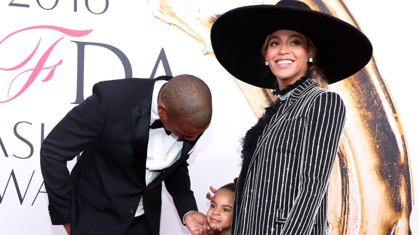 Jay-Z, Blue Ivy und Beyoncé bei den CFDA Fashion Awards in New York 2016
