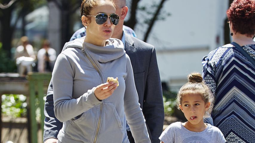 Jennifer Lopez und Emme Maribel Muñiz