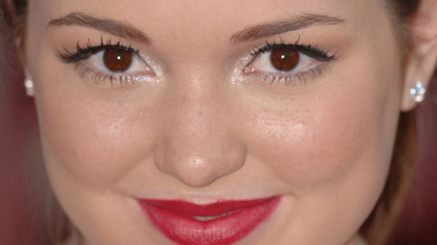 Jennifer Stone