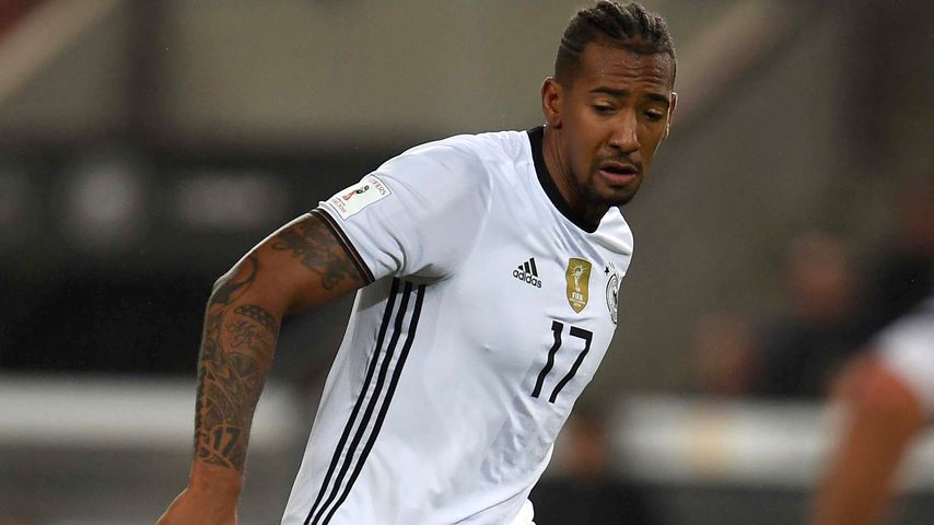 Endlich J r me Boateng Feiert Comeback Auf Dem Platz Promiflash de endlich-j-r-me-boateng-feiert-comeback-auf-dem-platz-promiflash-de