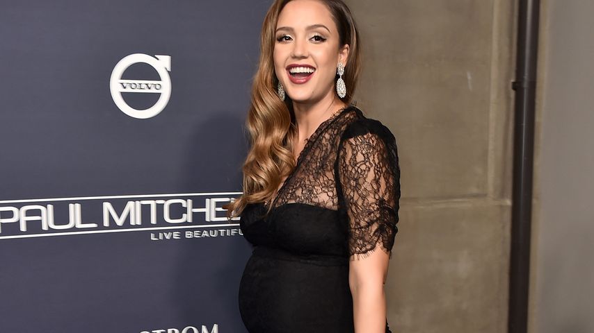 Vorfreude auf Baby-Boy: Jessica Alba strahlt mit Mega-Kugel!