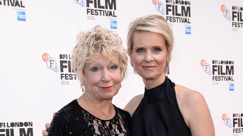 Joanna Bacon und Cynthia Nixon, 2016
