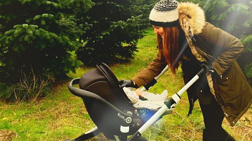 Johanna Klum unterwegs mit dem Kindewagen