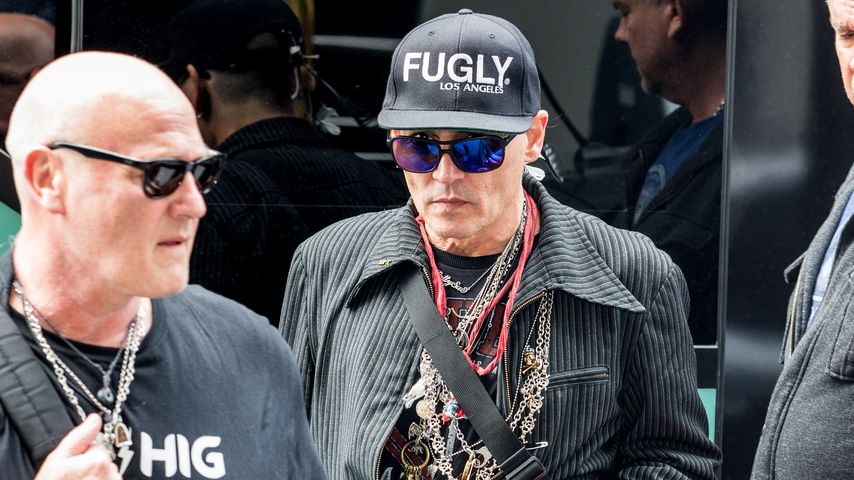 Bilder aus Berlin: Zerbricht Johnny Depp am Tour-Stress?