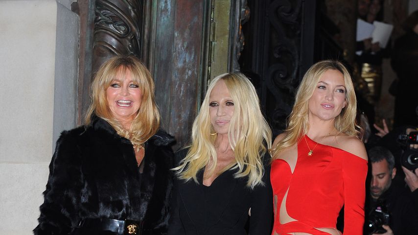 Kate Hudson, Goldie Hawn und Donatella Versace