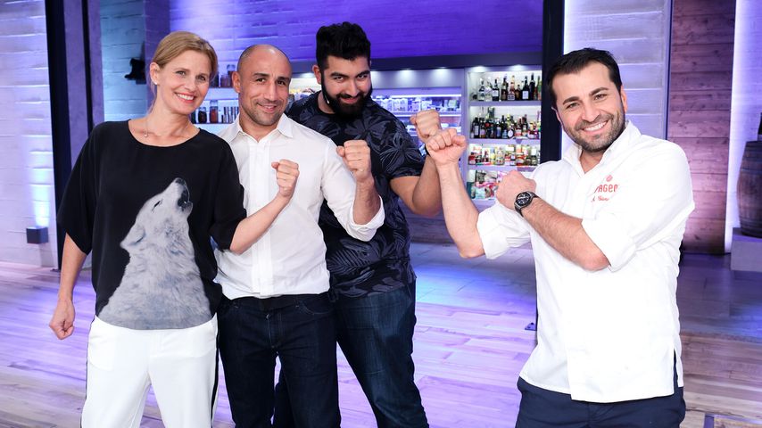 Katrin Müller-Hohenstein, Arthur Abraham, Faisal Kawusi und Ali Güngörmüs bei "Grill den Profi"