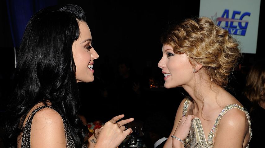 Katy Perry und Taylor Swift bei den Grammy-Awards 2010