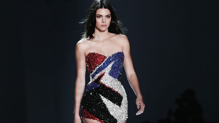 Kendall Jenner bei der Paris Fashion Week 2017