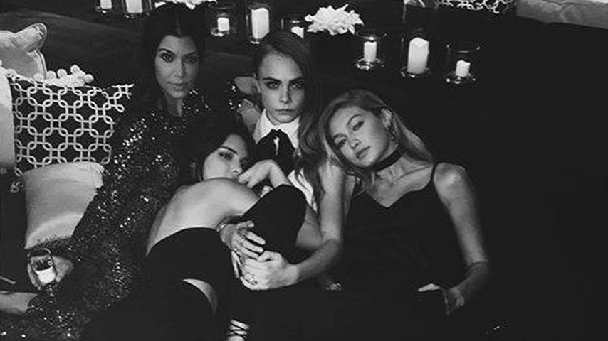 Gigi Hadid, Kendall Jenner, Kourtney Kardashian und Cara Delevingne