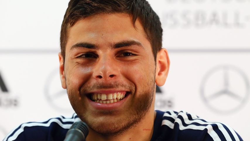 Kevin Volland bei einer Pressekonferenz