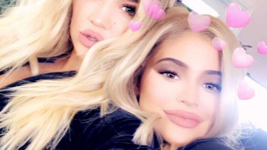 Khloe Kardashian und Kylie Jenner