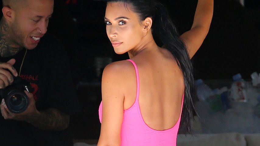 Kim macht's vor: Sexy "Rückwärts-Bambi" liegt voll im Trend