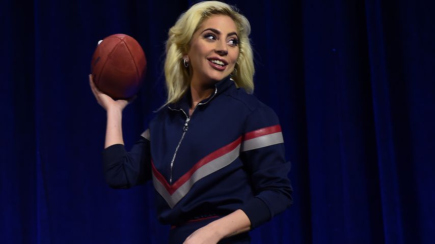 Lady GaGa bei einer Pressekonferenz zum Super Bowl LI