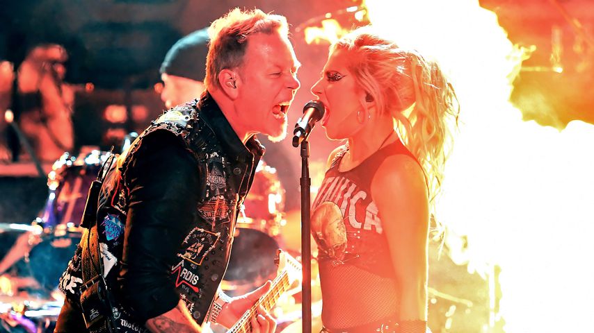 Lady Gaga bei ihrem Auftritt mit Metallica
