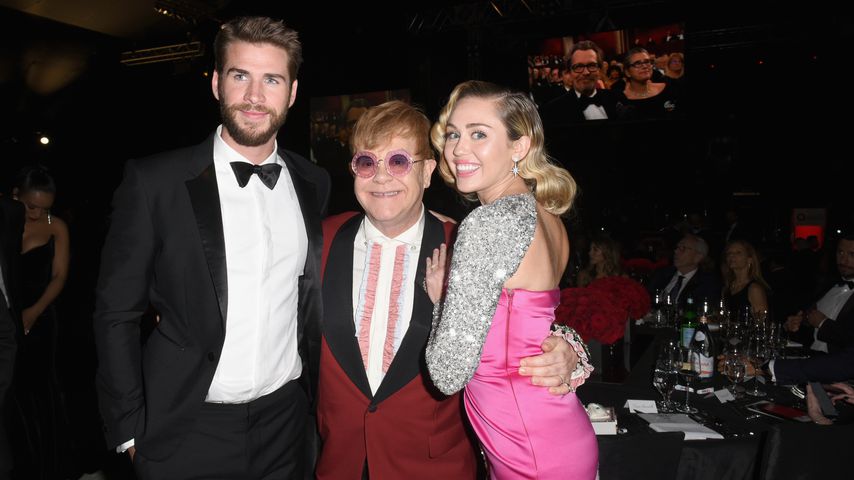 Liam Hemsworth, Elton John und Miley Cyrus