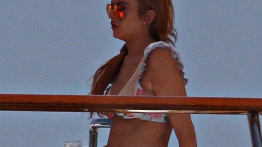 Lindsay Lohan auf einer Yacht in Italien