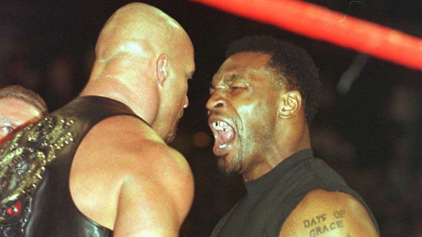 Mike Tyson als "Special Enforcer" beim Wrestling