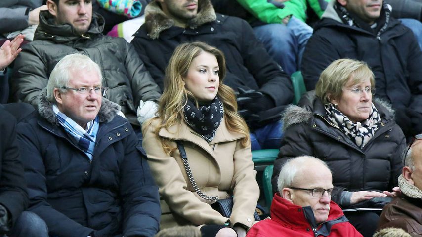Montana Yorke mit Joachim und Luise Schürrle 2015 in Wolfsburg