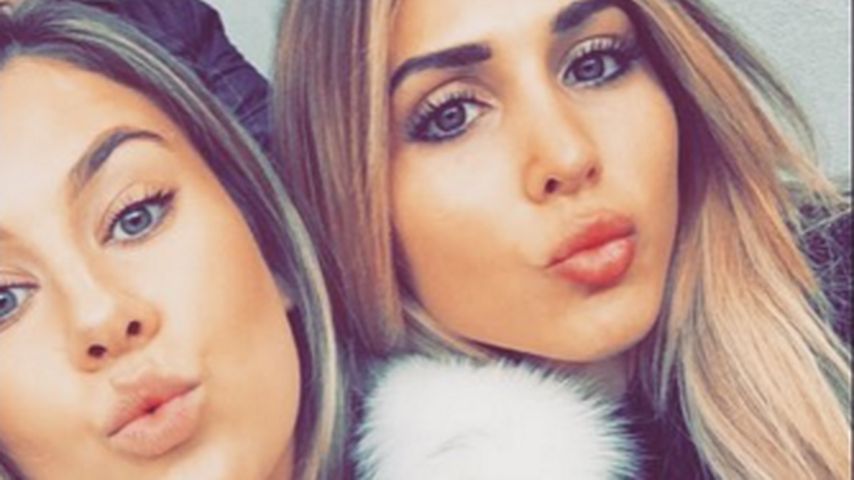 Montana Yorke und Ann-Kathrin Brömmel bei einem Fußball-Match