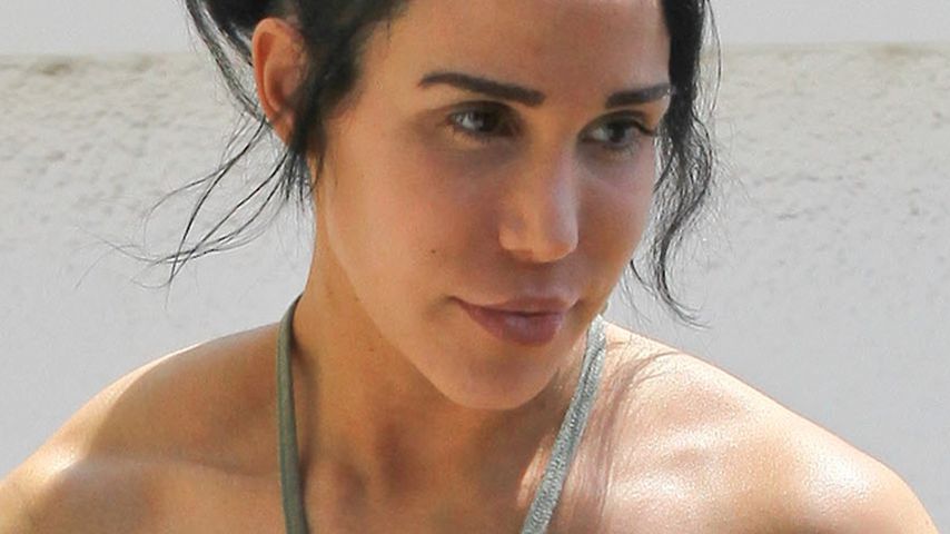 Nadya van de porno zwarte meisjes die spuiten Porn