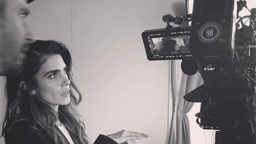 Nikki Reed am Set