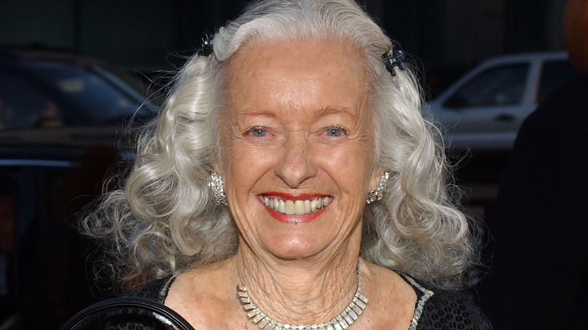 Noel Neill bei der "Hollywoodland"-Premiere in Beverly Hills 2006