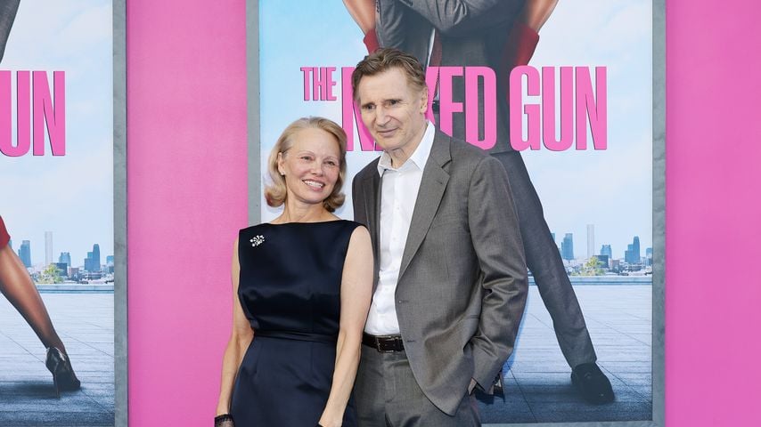 Pamela Anderson und Liam Neeson bei der "Die nackte Kanone"-Premiere in New York