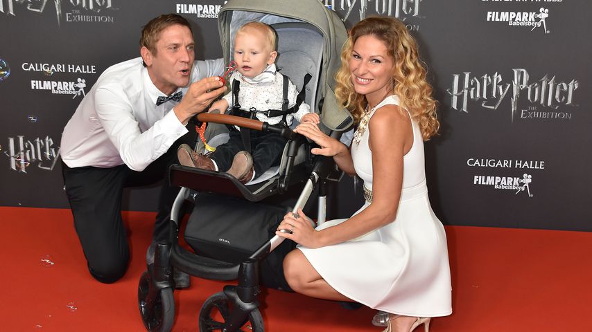 Wie süß: Emil-Ocean im Kinderwagen auf "Harry Potter"-Event!
