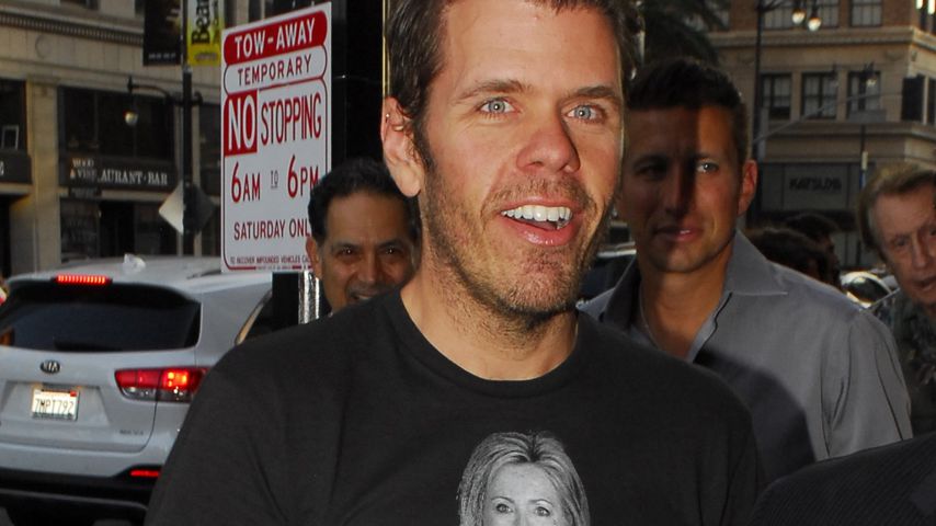 Perez Hilton vor dem Pantages Theater
