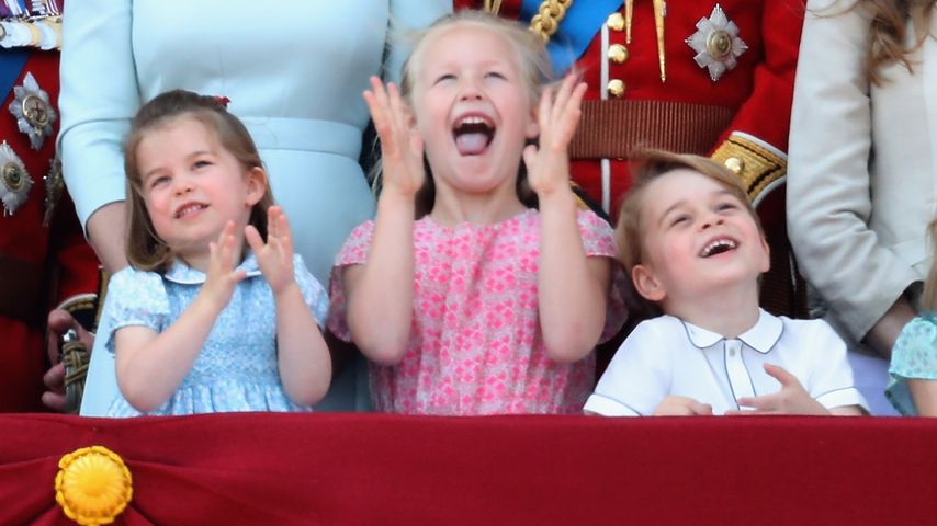 Mini-Frechdachse: George & Charlotte albern bei Omas B-Day