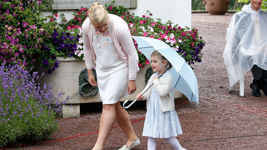 Prinzessin Estelle und Nanny Katie Millington