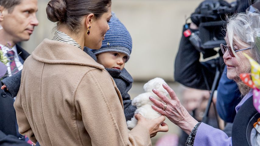 Kronprinzessin Victoria mit Sohn Prinz Oscar bei den Feierlichkeiten anlässlich ihres Namenstags