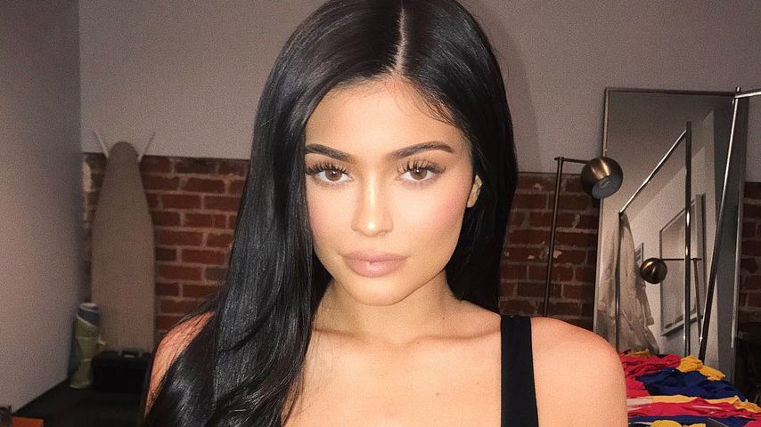 Kylie Jenner im schwarzen Bustier