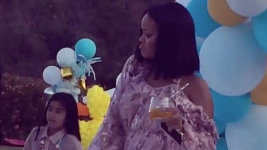 Rihanna schwanger? Hier tanzt sie mit verdächtigem Bäuchlein
