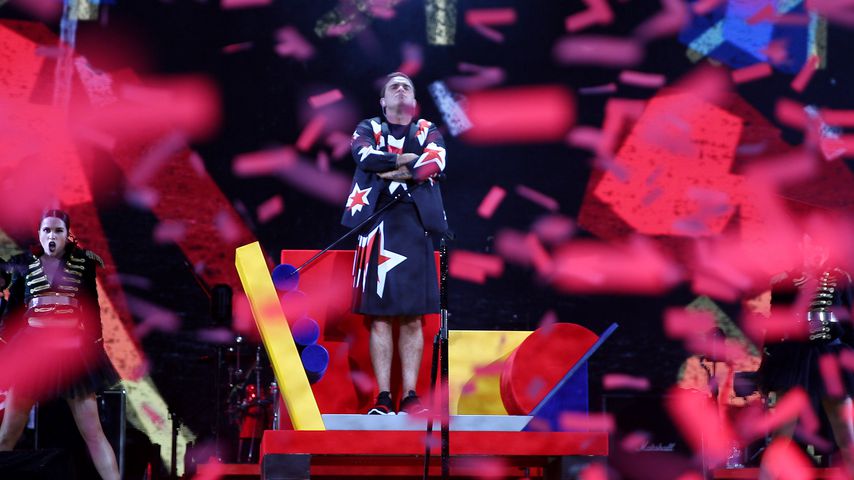 Robbie Williams auf einem Konzert in Manchester
