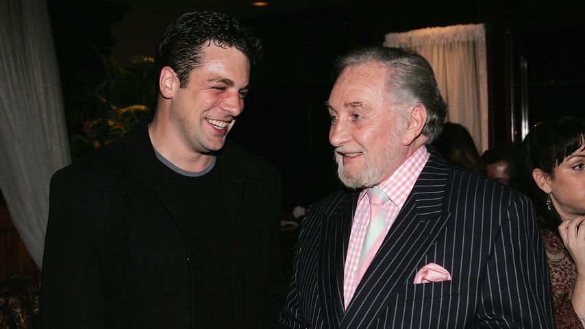 Roy Dotrice (r.) mit einem Schauspielkollegen in Santa Monica