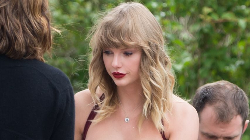 Taylor Swift als Brautjungfer bei der Hochzeit einer Freundin