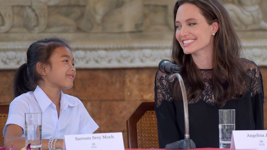 Sareum Srey Moch und Angelina Jolie