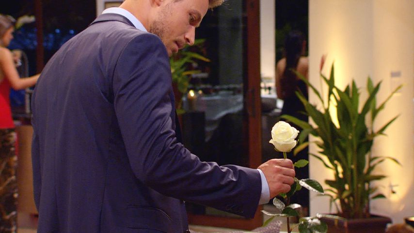 Sebastian Pannek mit der weißen Rose